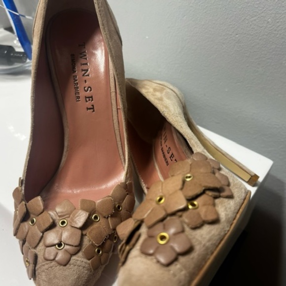 High heels - Picture 3 of 3